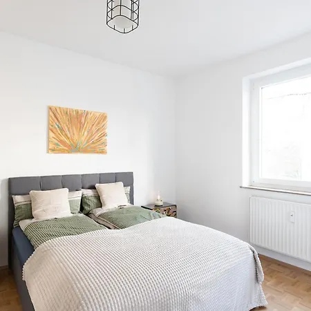 West35 Mit Balkon In Duisburg-duissern * דיסבורג