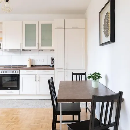 West35 Mit Balkon In Duisburg-duissern * דיסבורג